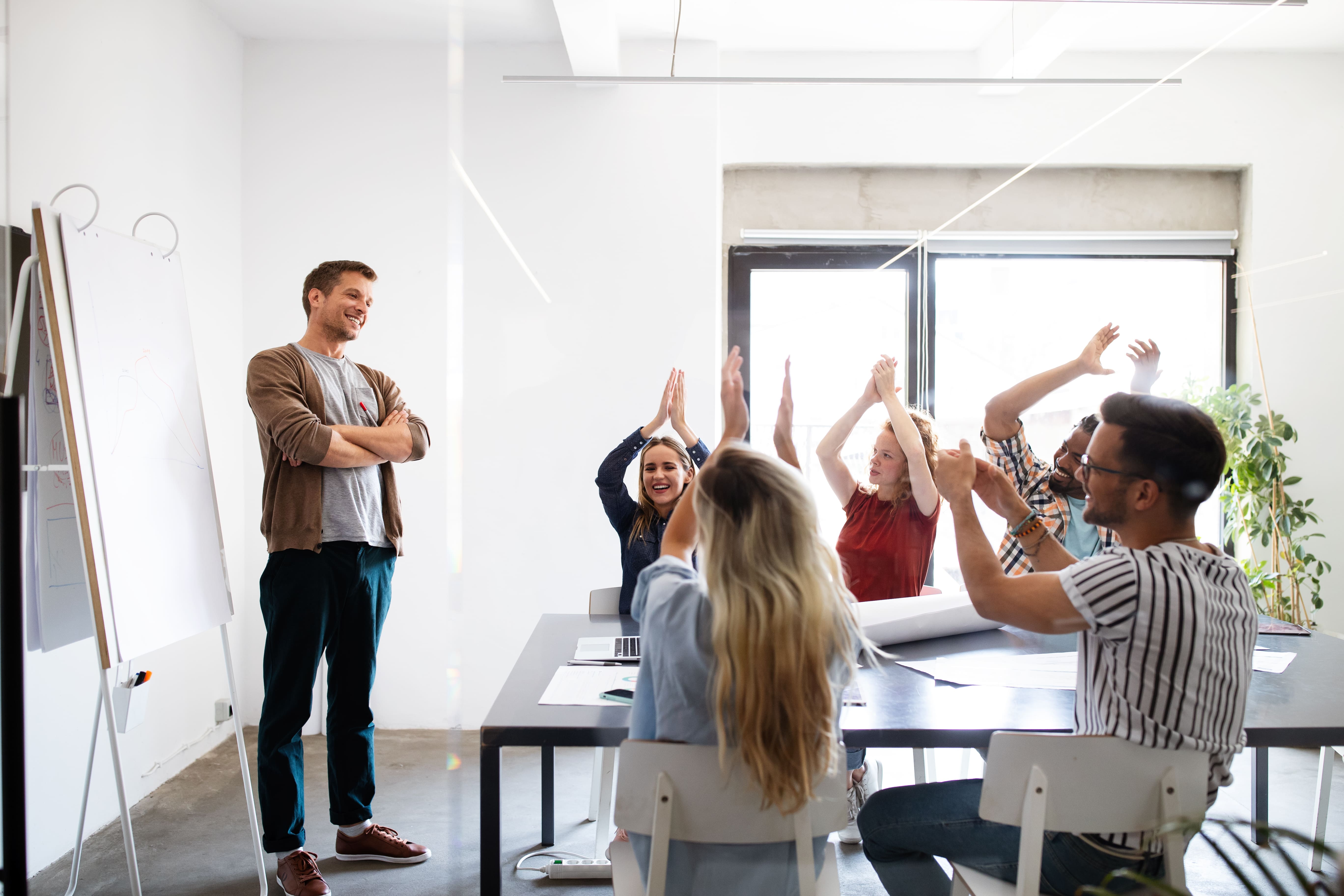 ¿Cuáles son las cualidades de un gran líder en las organizaciones?